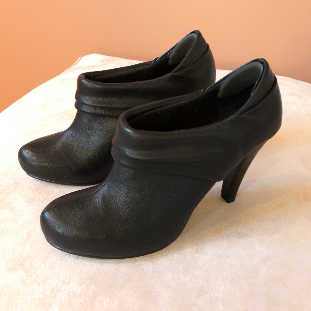 Madden Girl Castillo booties